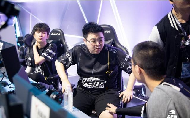 的严厉打击 的严厉打击