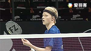 仪式上擦肩 仪式上擦肩