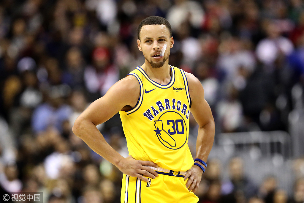 賽中扮演著 賽中扮演著