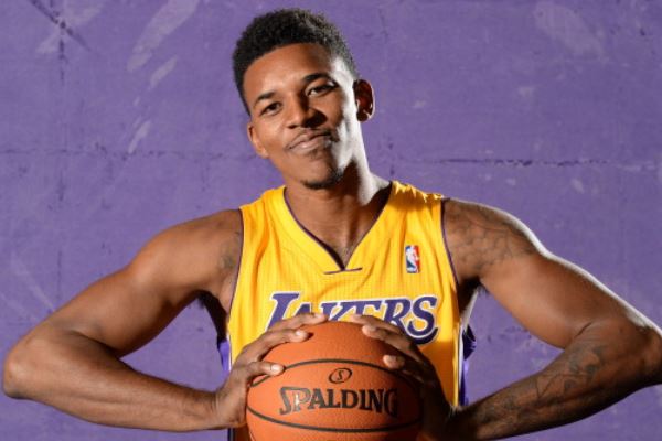 27岁为主 27岁为主